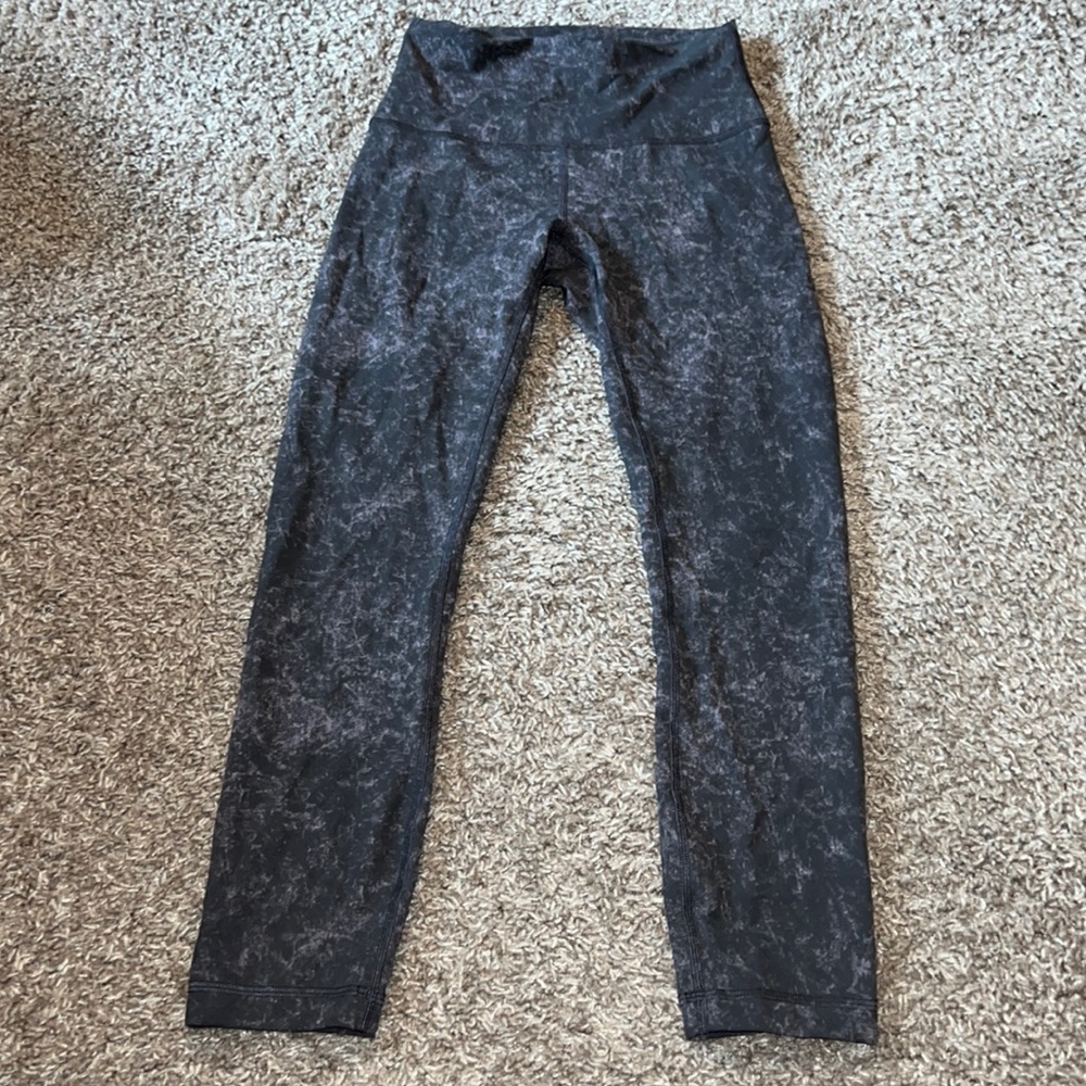 Lululemon Wonder Train 23” leggings